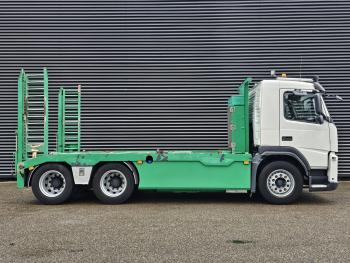 Volvo FM 500 6x2 / MACHINE TRANSPORT / HYDRAULIC RAMPS.